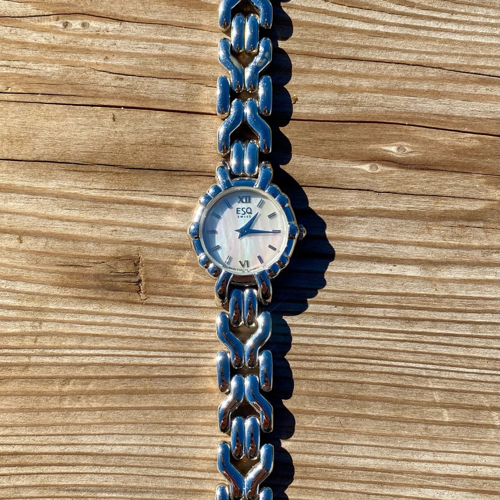 Esquire ESQ Swiss #100519 Women's Mother Of Pearl Face Watch